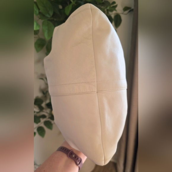 Coach Hampton White Leather 8B15 - Picture 7 of 8